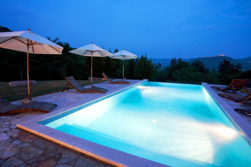 Villa Bazjaki - Beautiful Stone Villa In Istria With Private Pool Livade Luaran gambar